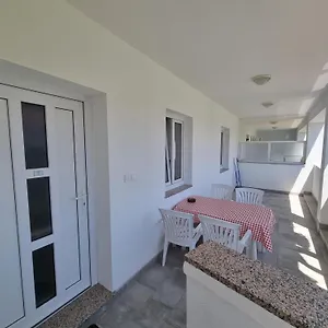 Apartman Palaziol